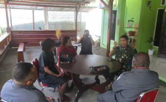 BAWASLU TAMBRAUW MELAKUKAN KOORDINASI DENGAN KODIM 1810 TAMBRAUW